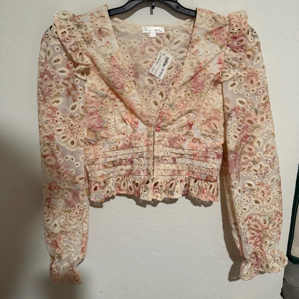 NWT Line and Dot Meadow Top